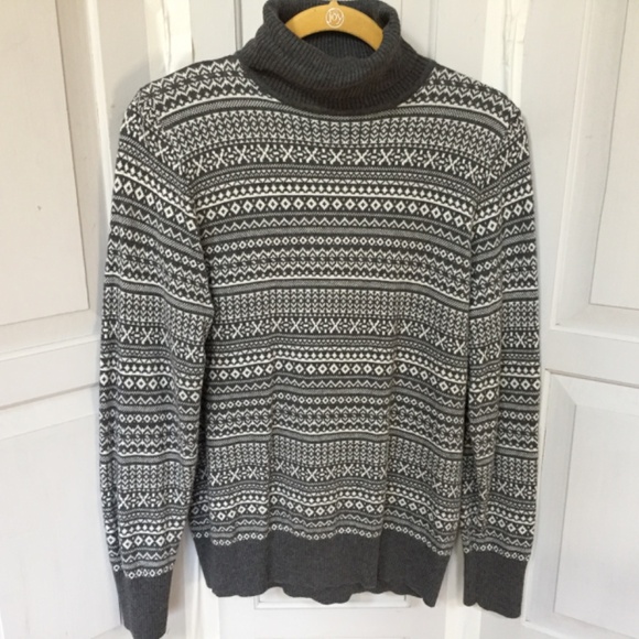 L.L. Bean Gray Patterned Turtleneck Sweater - Picture 2 of 16
